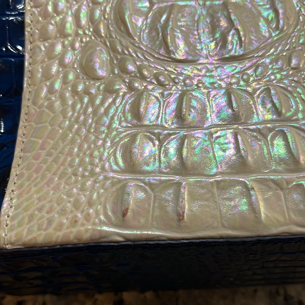 NWOT Brahmin bag - Picture 8 of 8